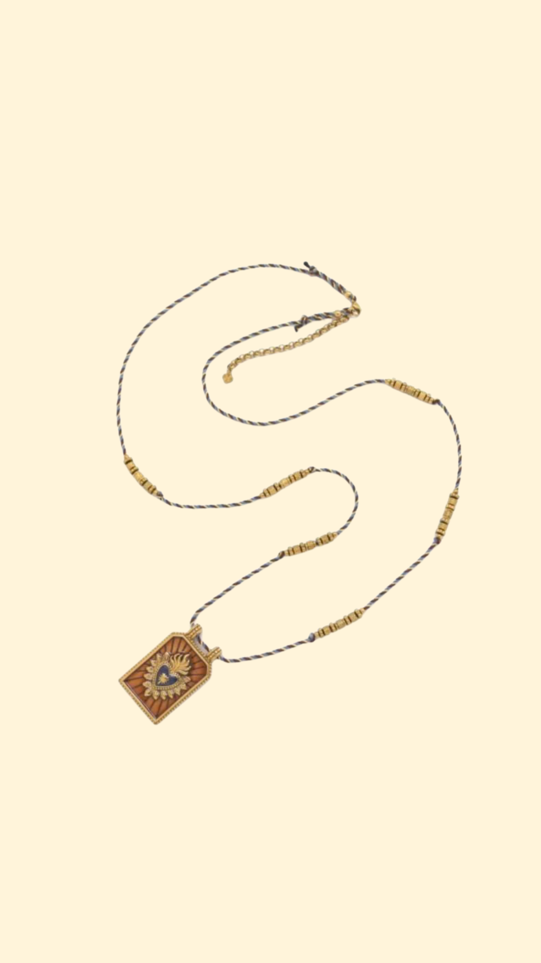 Collier ?