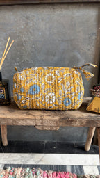 Trousse de toilette fleurie Moutarde
