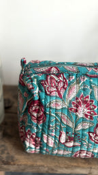 Trousse de toilette fleurie Bleue