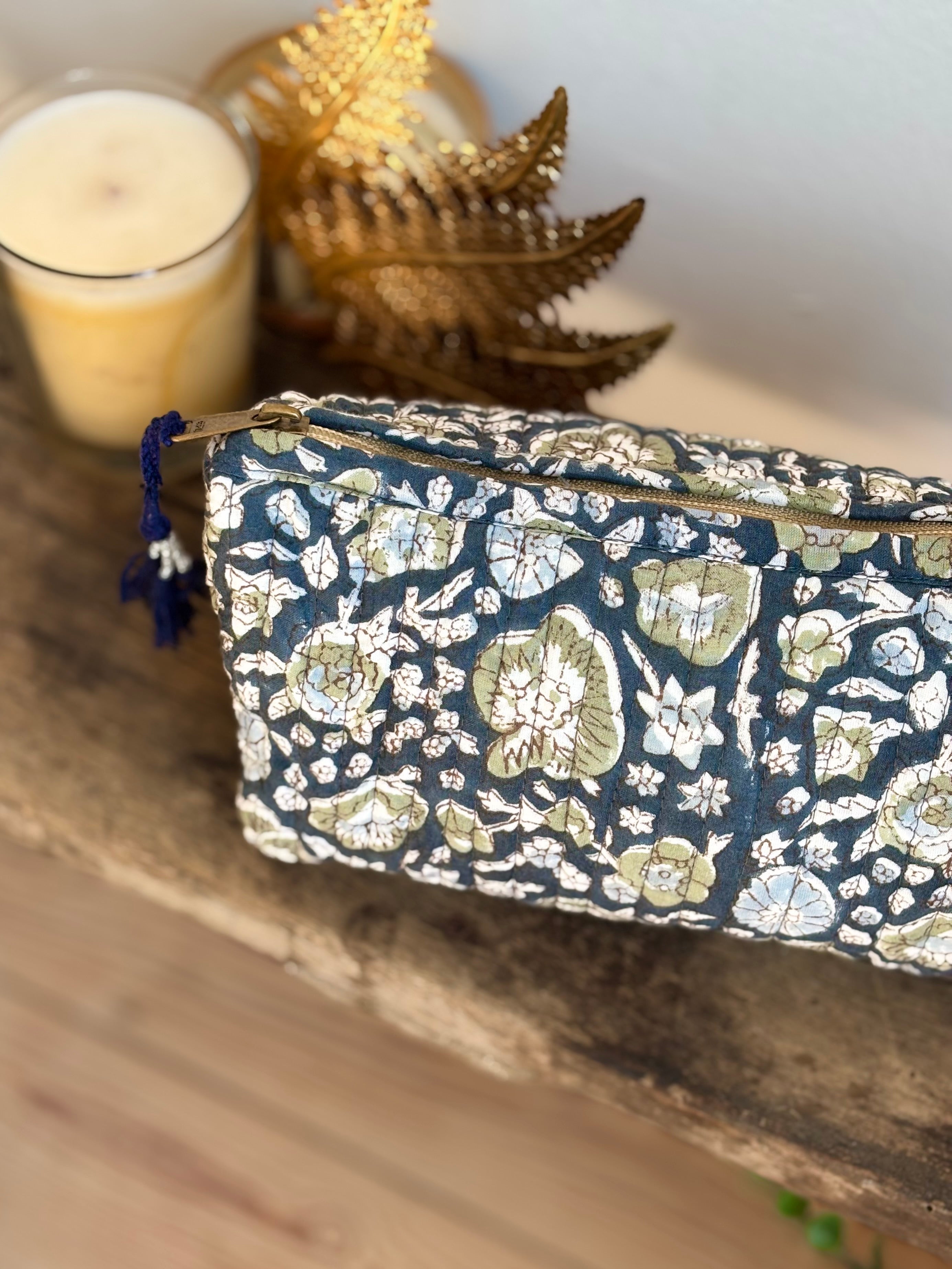 Trousse fleurie Noire