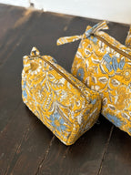Trousse de toilette fleurie Moutarde