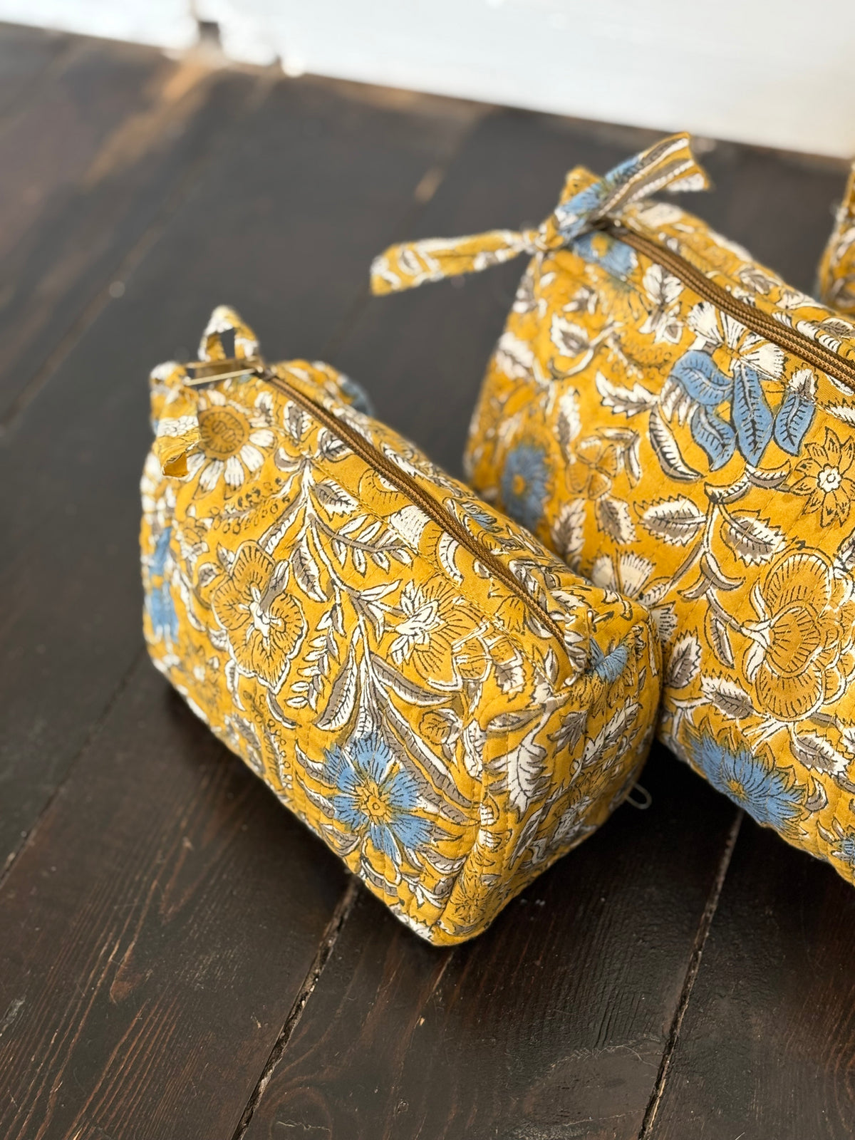Trousse de toilette fleurie Moutarde