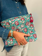 Pochette fleurie Bleue
