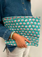 Pochette Bleue